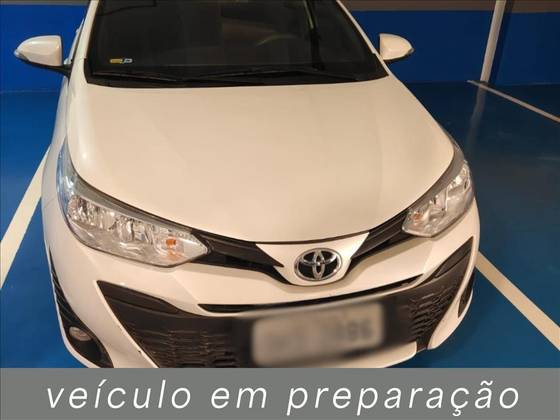 TOYOTA YARIS 1.3 16V FLEX XL PLUS TECH MULTIDRIVE